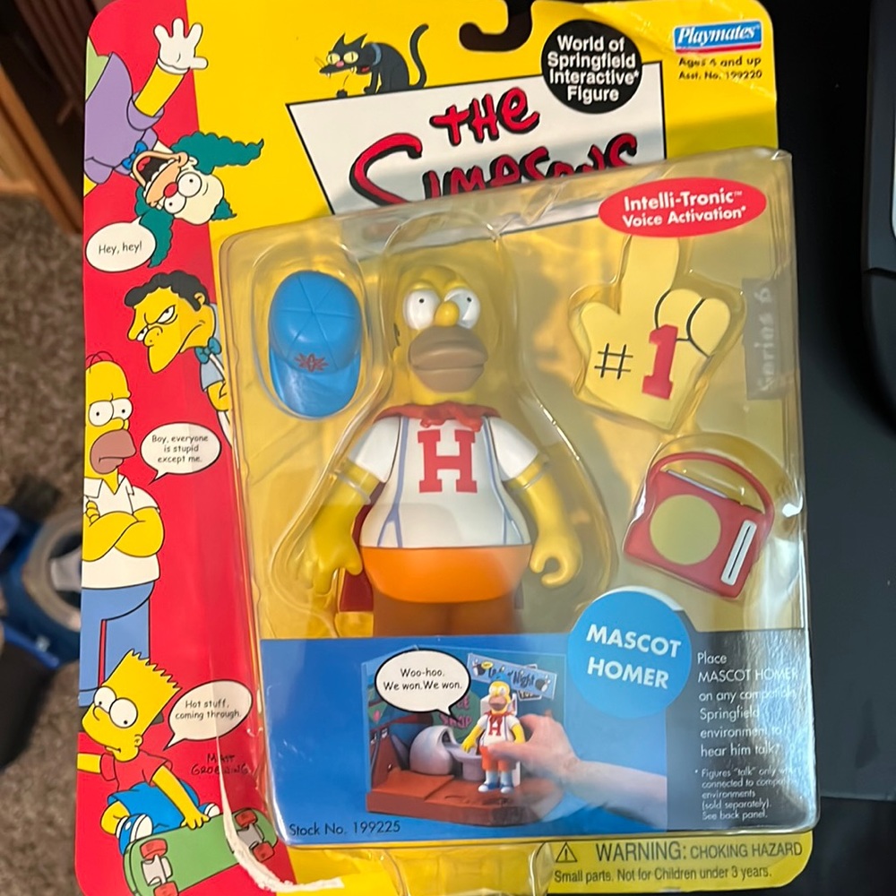 Simpsons World of Springfield Mascot Homer Series 6 Playmates Figure